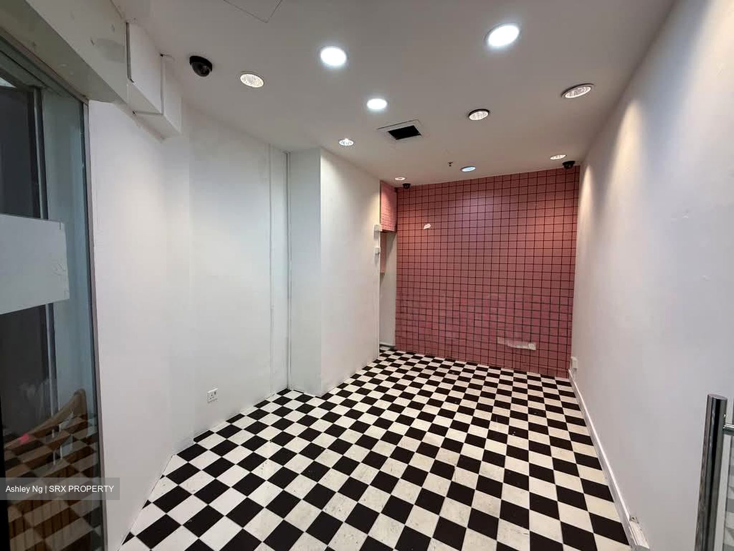 Queensway Tower / Queensway Shopping Centre (D3), Shop House #585964141